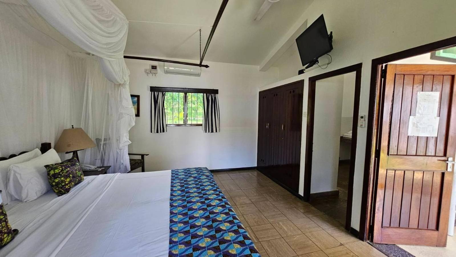 Mnarani Beach Club Kilifi Buitenkant foto