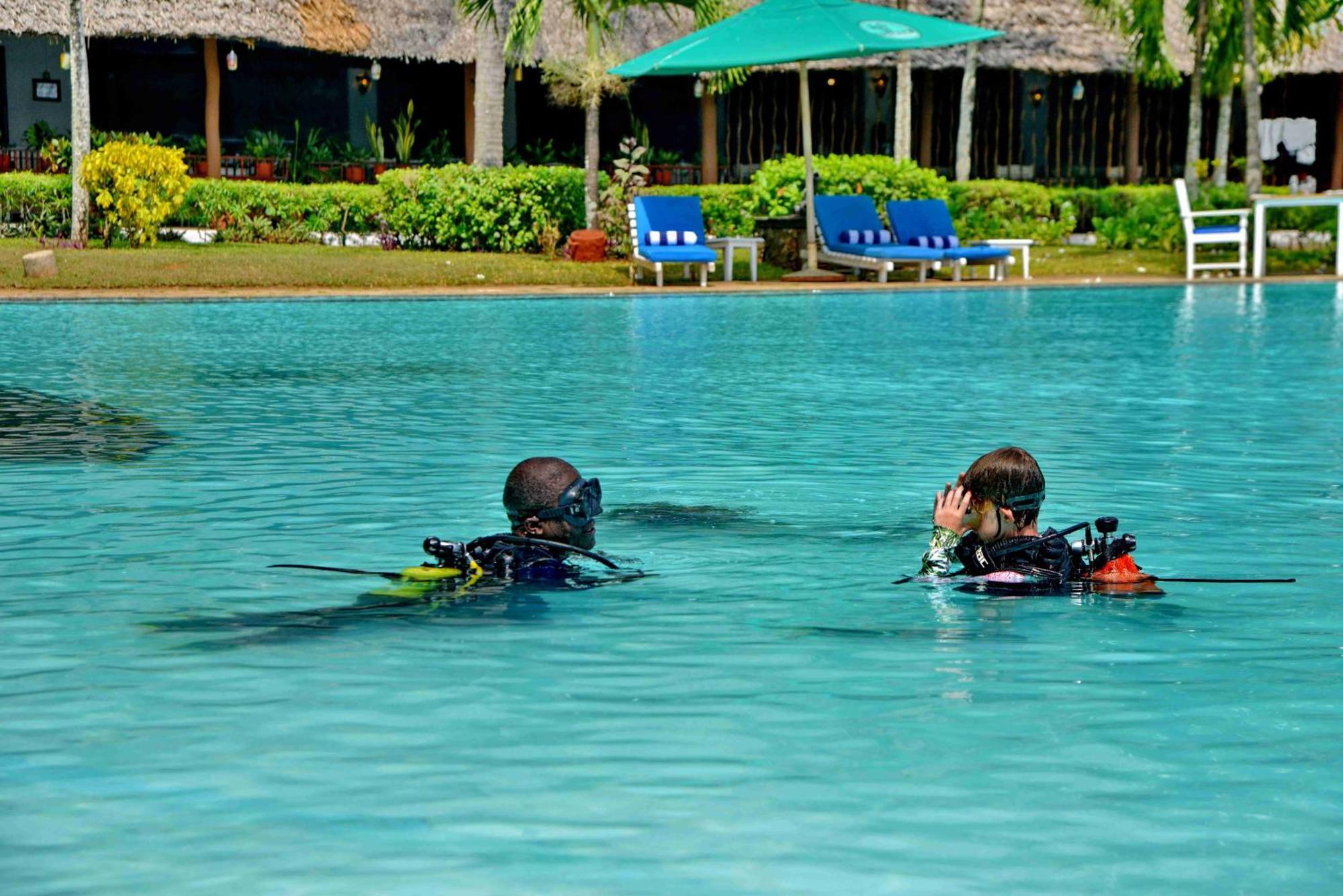 Mnarani Beach Club Kilifi Buitenkant foto